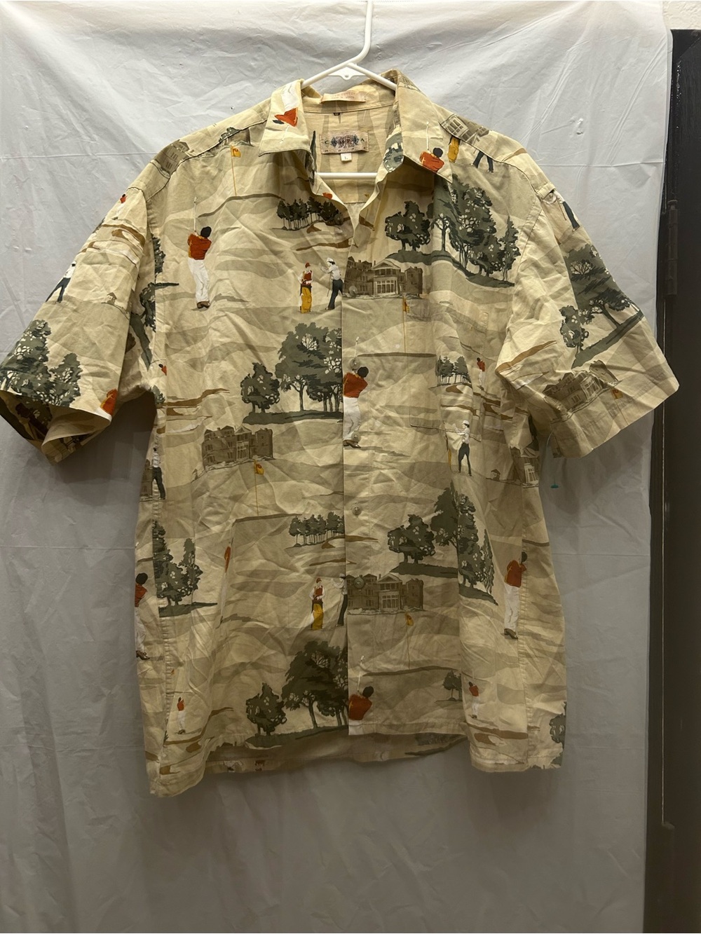 Campia Moda Casual Short Sleeve Button-Down Shirt in Beige with Golf Print Sz L